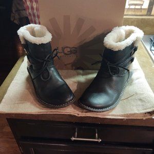 Women's UGG Rianne Black Leather Boots